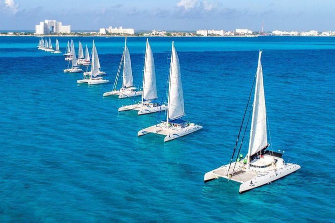 Full-day Isla Mujeres All-inclusive Cruise from Cancún - Island time on foot: streets, photos, and optional spinnaker