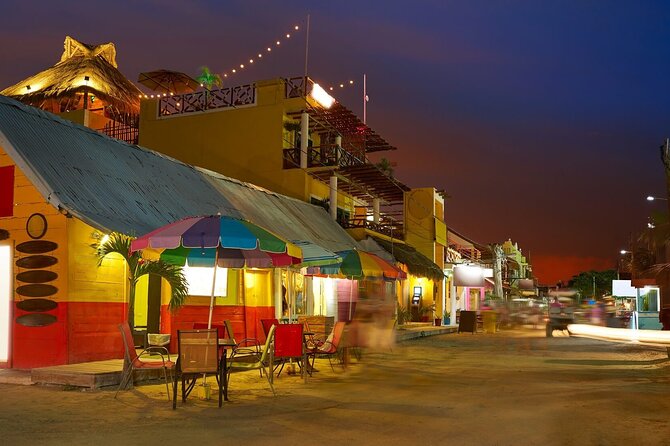 Full Day Tour to the Best of Holbox - Punta Mosquito: swim and eat time in a beach break