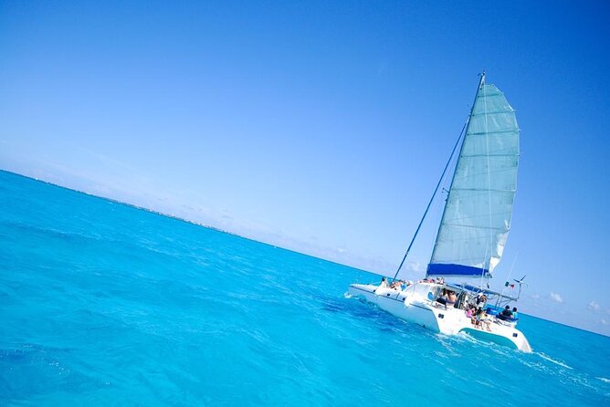 Half Day “LITE TOUR” to Isla Mujeres - Punta Sam Reef and the Underwater Museum zone: the water stop that sets the tone