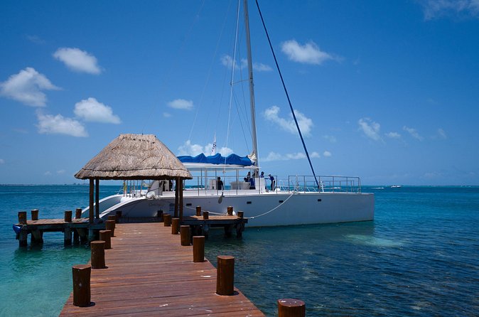 Hip hop party boat, adults only - What the best-case version feels like
