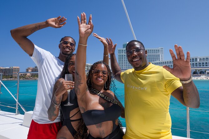 Hip hop party boat, adults only - Where you meet in the hotel zone: Hotel Imperial Las Perlas