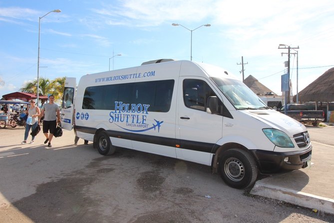 Holbox Cancun Airport Shuttle Terminal 2 - Communication That Reduces Stress, Mobile Ticket and WhatsApp