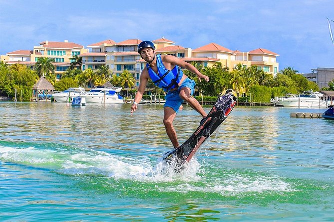 Hoverboard Flight in Cancun - Flying up to 30 feet: what the ride feels like