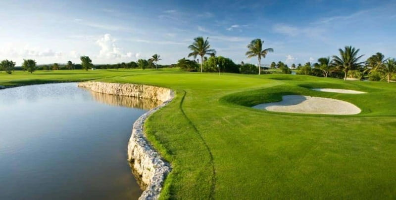 Iberostar Cancun Golf Course - Wildlife, Water Hazards, and How to Stay Calm on the Holes