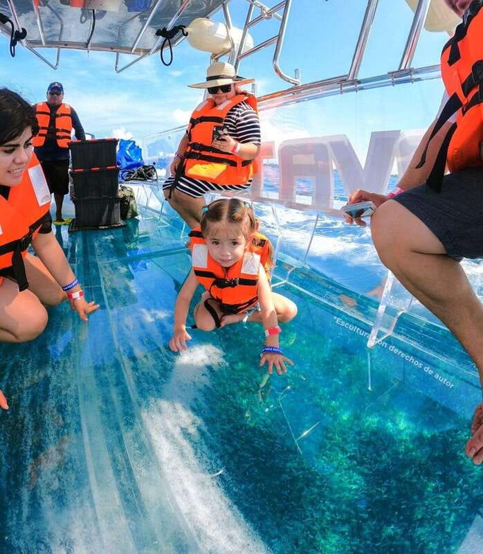 Isla Mujeres: 100% Transparent boat ride - The Photo Stop Over the Water, and How to Get Better Shots