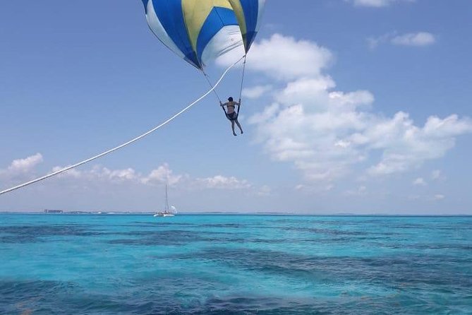 Isla Mujeres adventure by Catamaran. Snorkel, open bar and lunch - Isla Mujeres Beach Club: Lunch, Open Bar, and a Real Break