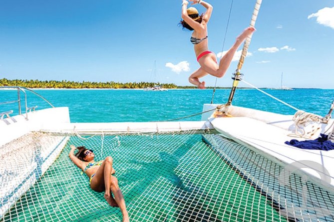 Isla Mujeres adventure by Catamaran. Snorkel, open bar and lunch - Snorkeling Stop: Gear Included, Ocean Skills Not Required