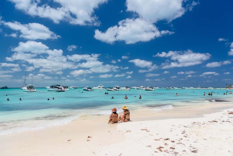 Isla Mujeres: Catamaran Ride with Open Bar, Snorkeling, and Lunch - Open bar on board: why it feels like better value than it sounds