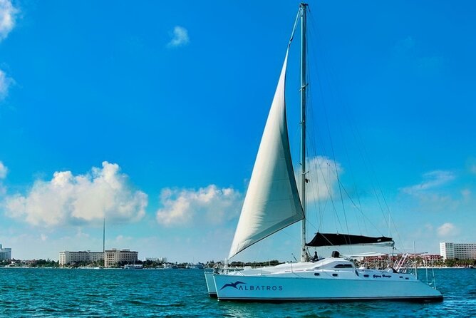 Isla Mujeres Catamaran Sailing Experience with Lunch & Open Bar - Group Size, Dock Timing, and How to Avoid Stress