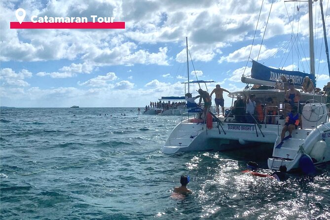 Isla Mujeres Catamaran + Snorkel + Open Bar on board + Buffet - Price and value: how to see the true cost