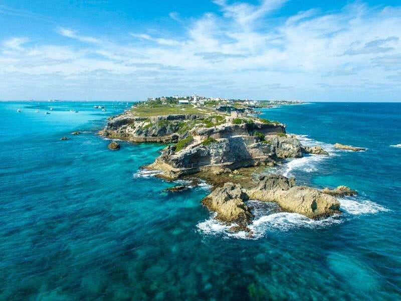 Isla Mujeres Catamaran Tour: Snorkel & Beach Adventure - Isla Mujeres Time: Downtown Shopping vs North Beach Chill