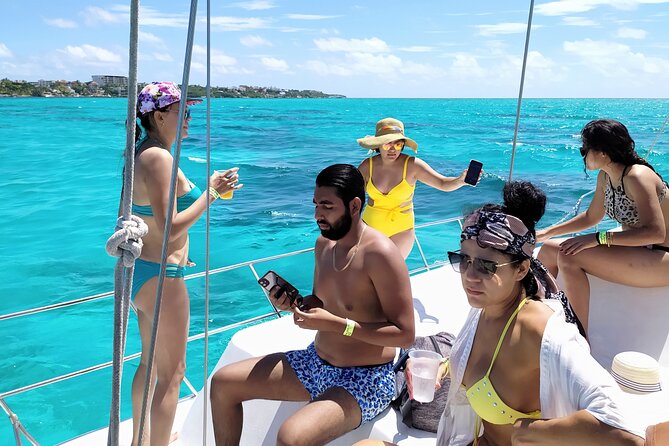 Isla Mujeres Catamaran Tour with Snorkeling at MUSA, Buffet Lunch & Open Bar - MUSA Snorkeling at the Underwater Museum: How the Art Works Underwater