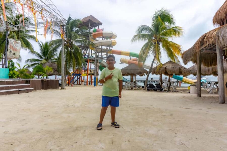Isla Mujeres Catamaran Tour with Snorkeling & Open bar - Families and first-time snorkelers, who this tour suits best