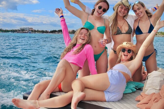 Isla Mujeres Catamaran Tour with Snorkeling, Open Bar & Buffet - How the Cancun to Isla Mujeres Catamaran Day Works