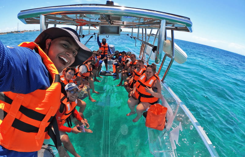 Isla Mujeres: Excursion Crystal Boat Tour at the Caribbean - FAQ