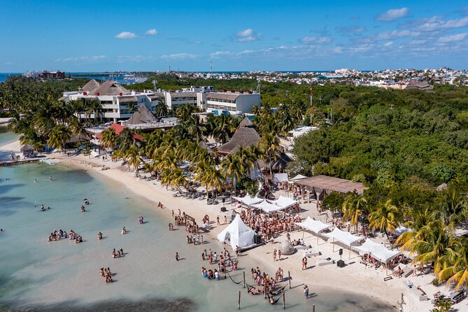 Isla Mujeres Platinum by Albatros Catamarans - Isla Mujeres Downtown Time: Shop, Stroll, and Take the Island in