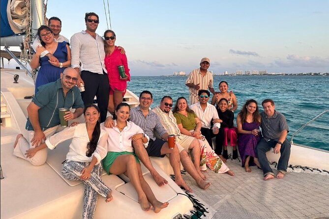 Isla Mujeres Premium Catamaran Tour with transportation from Playa del Carmen - English on board and music: a fun day can still be a language mix