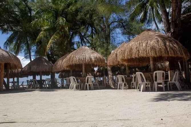 Isla Mujeres Premium Tour in Catamaran with Snorkel and Buffet - FAQ