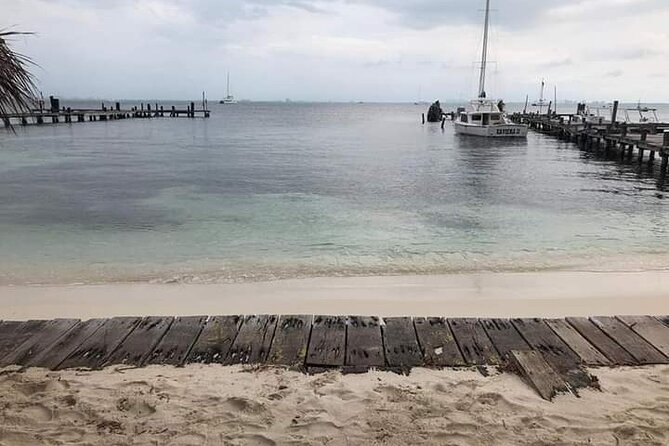 Isla Mujeres Premium Tour in Private Catamaran with Lunch - Stop 4, Club Playa Mexico: buffet lunch, open bar, and real facilities