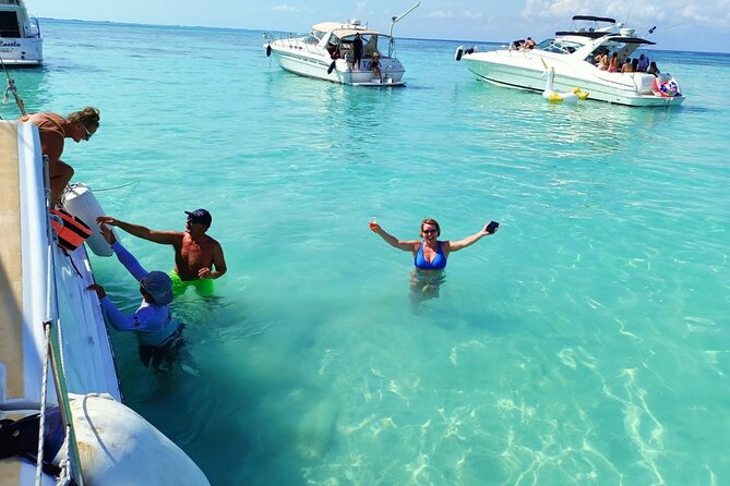 Isla Mujeres Premium Tour in Private Catamaran with Lunch - Stop 5, Isla Mujeres onboard return: sunset sailing and possible spinnaker