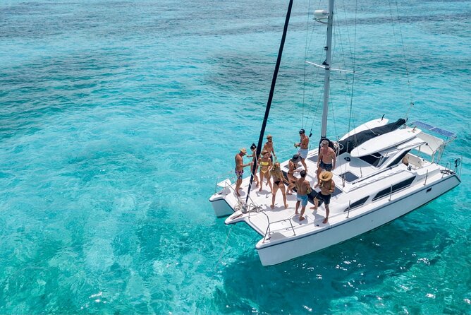 Isla Mujeres Private Catamaran, Cruising, Snorkeling having Fun!! - Getting to Centro, Supmza. 001, and back again