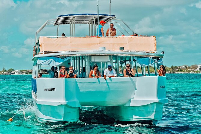 Isla Mujeres, Snorkel, Lunch & Pick Up from Cancun to P.Morelos - Open bar, music volume, and why the boat vibe is part of the deal