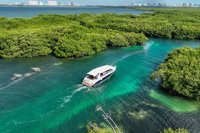 Island Adventure - Beach Club Brunch and Drinks: Where the Included Food Fits Into Your Day