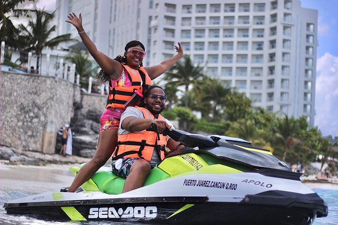 Jet Ski Ride on the Cancun Coast 30 Minutes - Quick hits on this 30-minute Cancun jet ski