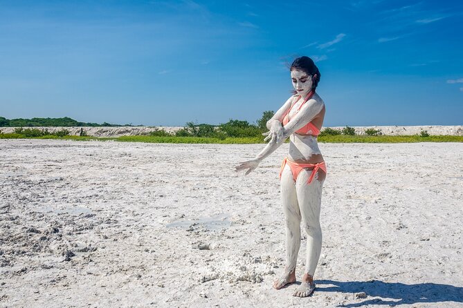 Las Coloradas Pink Lake & Rio Lagartos Guided Tour - Stop 2: Río Lagartos Boat Tour Through Mangroves
