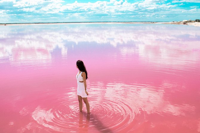 Las Coloradas Tour from Cancun and Playa del Carmen - Guide quality and group size: what makes the day feel smooth