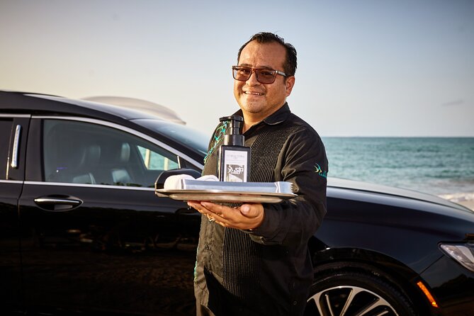 Lincoln Strecth Limo from Costa Mujeres to Cancun Airport - Key Things to Know Before You Go
