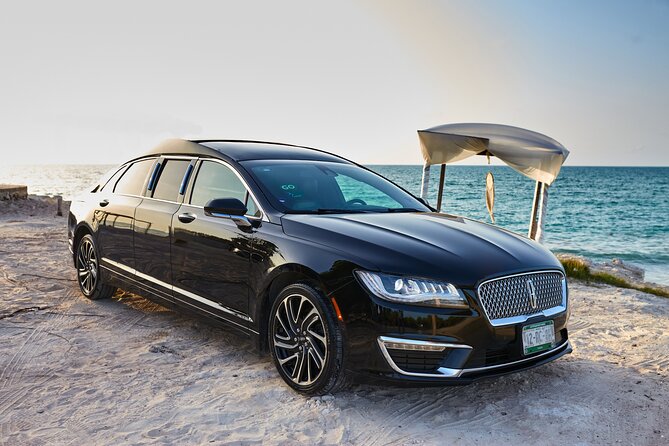 Lincoln Strecth Limo from Costa Mujeres to Cancun Airport - Hotel Pickup: What the 10-Minute Rule Really Means