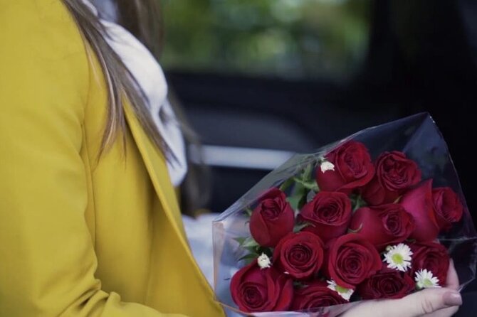 Lincoln Strecth Limousine with Wi Fi on board - The Real Value of $274 for a Private Group Up to 2