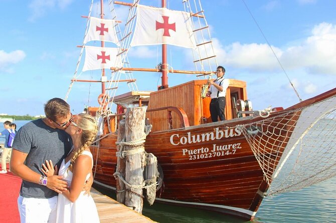 Live a Romantic Night Cruise Dinner at COLUMBUS (open bar included) - The Real Star: Nichupté Lagoon Views After Dark