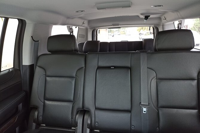 Luxury Private VIP Transportation from Cancun Airport - Price and Value for a Group Up to 6