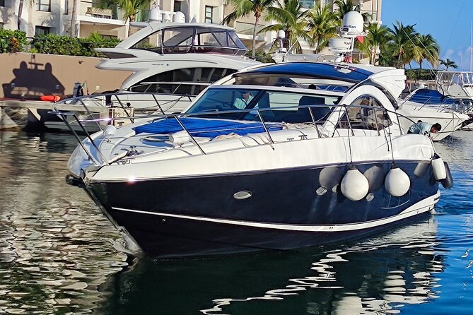 Luxury Sunseeker 50 - 6 hs Cancun - Isla Mujeres (MagicSea-SS) - Luxury Sunseeker 50, 6 hours, and what private really means