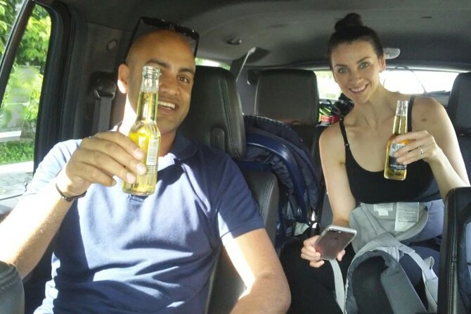 Luxury SUV arrivals from Cancun Airport one way - Cancun to your resort, without the airport scramble
