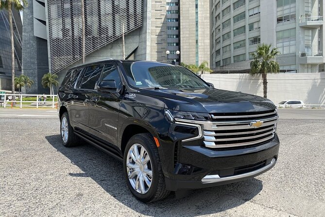 Luxury Suv from Cancun One Way International Airport - Meeting your driver at Cancun Airport, and avoiding the chaos