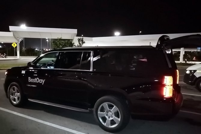 Luxury SUV Private Transfer R/T-Airport-Hotel-Airport- Playa del Carmen - Who should book this transfer (and who might not)