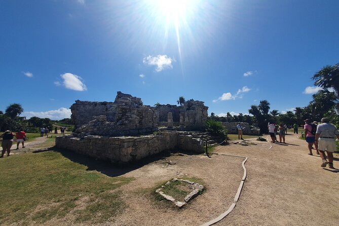 Mother Nature, Tulum and beach paradise with lunch - Stop 1: Ven a la Luz, the Mother Nature Sculpture Moment