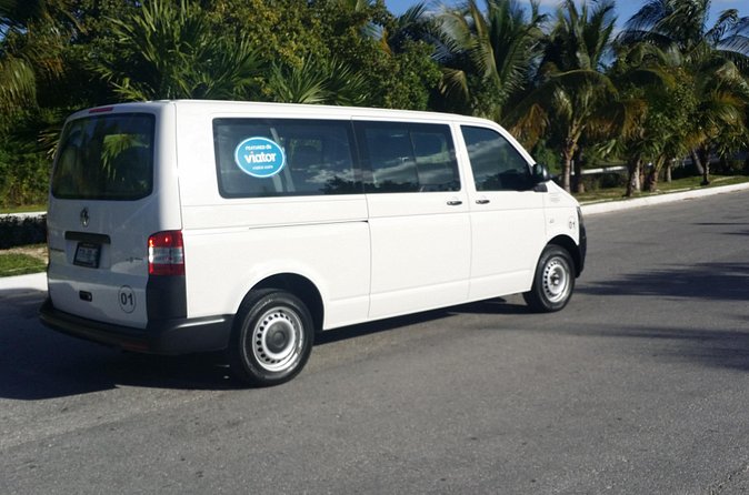 One-Way Private Airport Transfer Cancun & Riviera Maya - Driver quality and the small details that make the ride feel safe