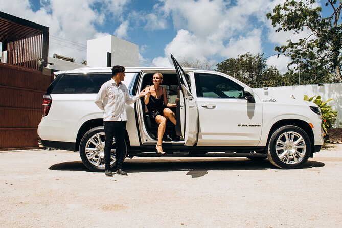 One Way Private Transfer Cancun Int Airport-Cancun Hotel Zone - In the Car: WiFi, Cold Drinks, and a Faster Route to Your Lobby