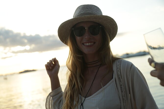 Only Adults Catamaran, Party Isla Mujeres! Departures from Cancun - Drinks and the Real-World Party Pace
