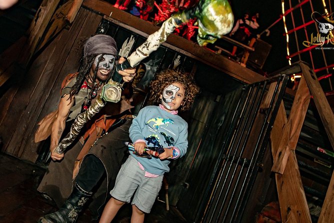 Pirate Ship Jolly Roger with Dinner and Open Bar - Who This Pirate Ship Dinner Cruise Is Best For