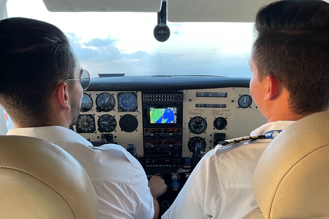 Plane rental Cancun to Cozumel - Arriving in Cozumel: what you get and what you still need