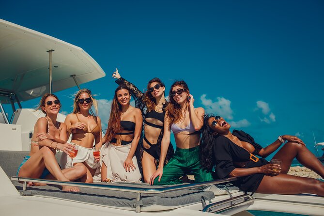 Private All Inclusive Sunset DJ Cruise – 51' Leopard Cancun - What happens onboard: dinner, drinks, and a real party vibe