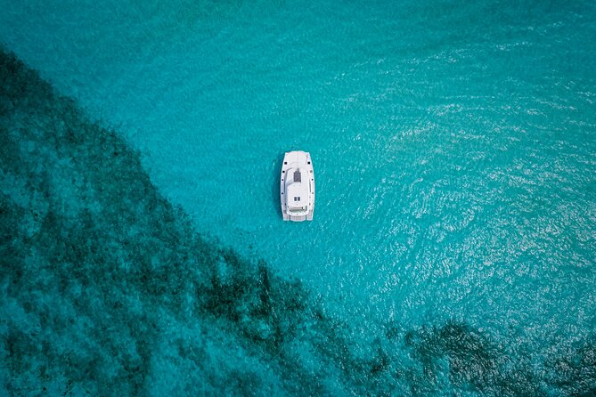 Private All Inclusive Sunset DJ Cruise – 51' Leopard Cancun - The DJ part: fun when it matches, annoying when it doesn’t