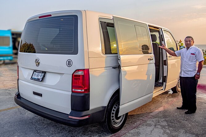 Private Cancun Airport Round Trip Transportation - Ride Comfort: The Van, the Cooler, and the Safety Factor