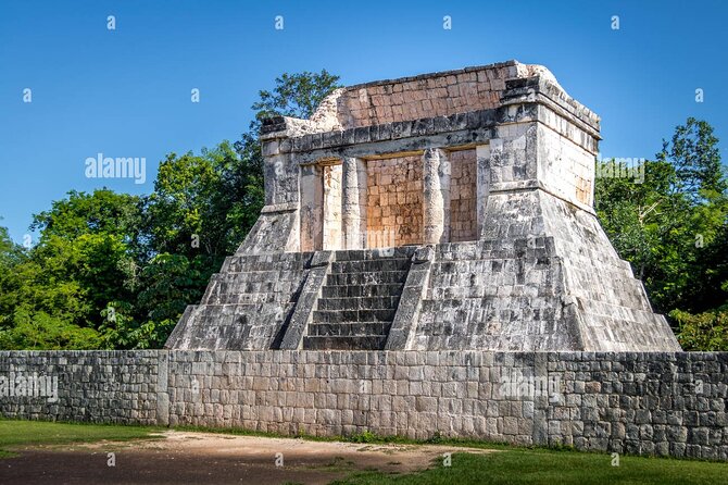 Prívate Chichen Maya Nature Tour - Chichen Itza With a 45 to 60 minute guide, then your photo time