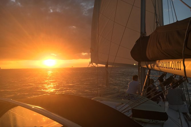 Private Customizable Sailing Tour in Cancun - Crew service: snacks, drinks, and that “we’ve got you” feeling